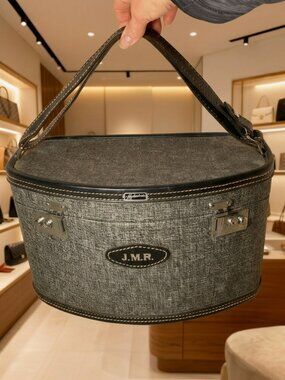 Hartmann Caravan Train Case Gray Luggage key